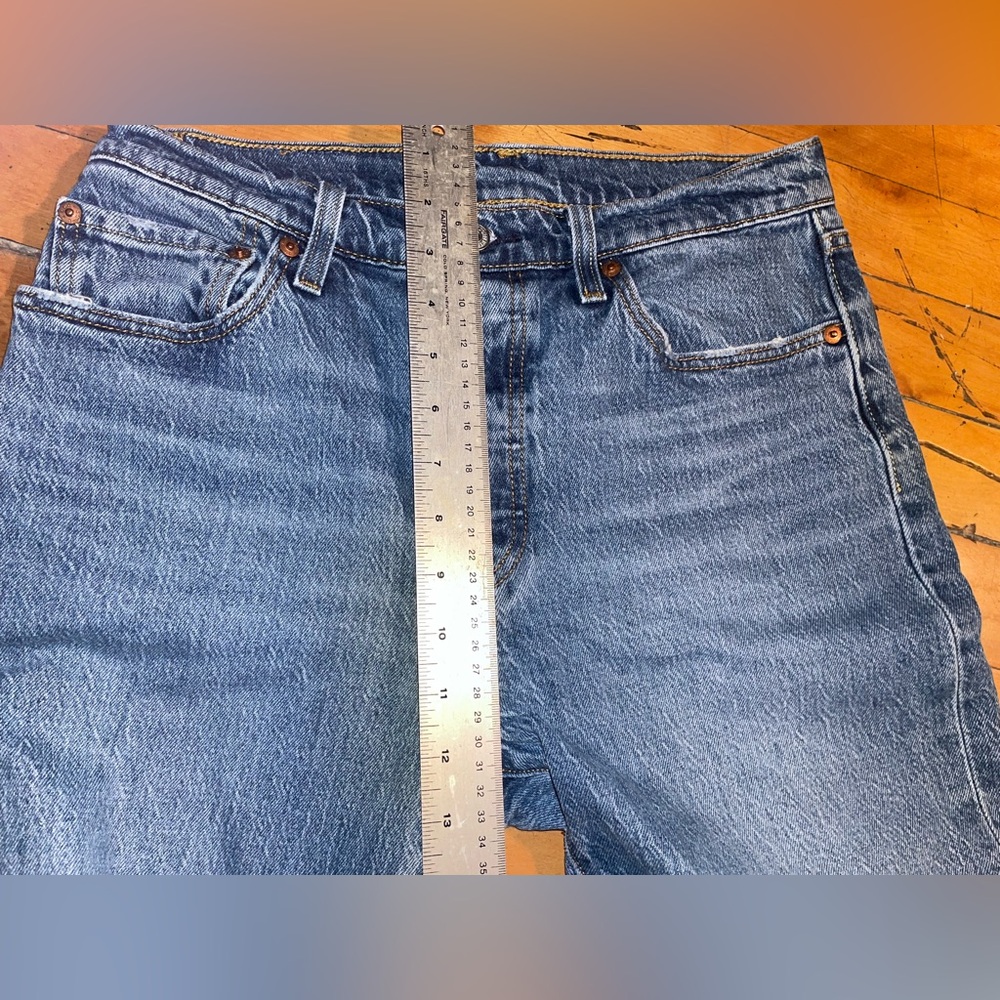 Levi’s - Picture 7 of 11